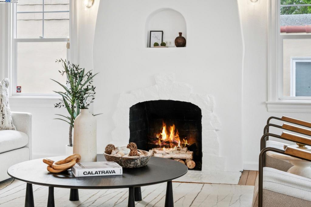 LAUREL DISTRICT - Residential