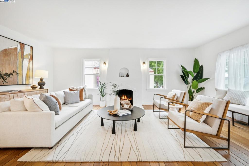 LAUREL DISTRICT - Residential