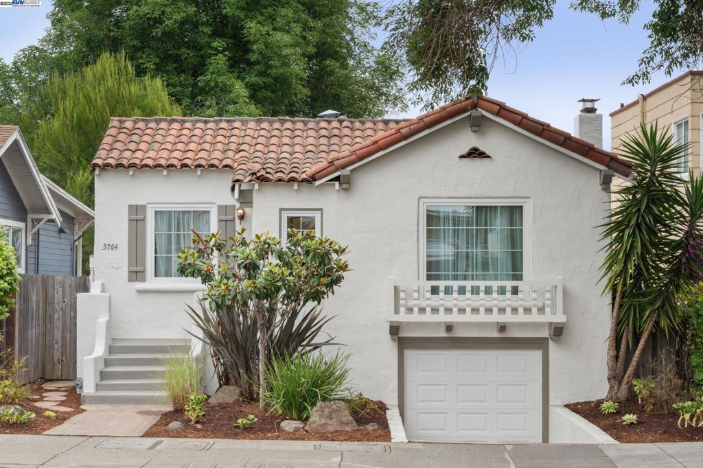 LAUREL DISTRICT - Residential