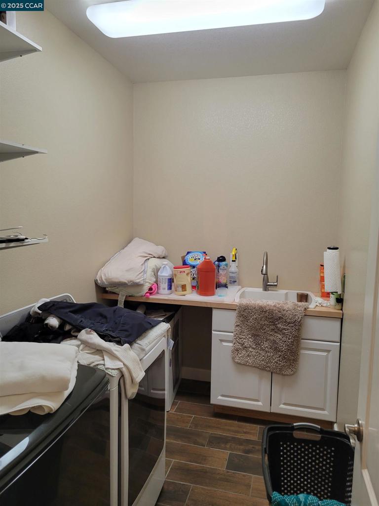 BRENTWOOD - Residential