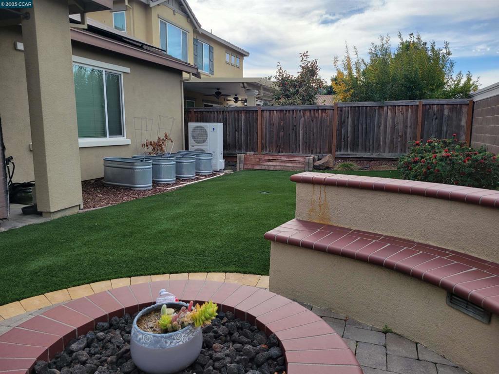 BRENTWOOD - Residential