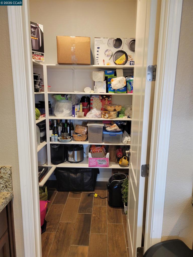 BRENTWOOD - Residential