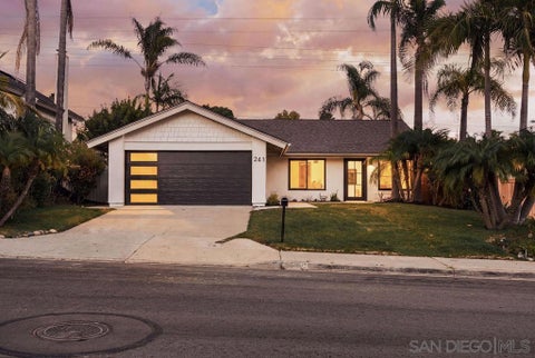 Photo of 241 Rodney Ave, Encinitas, CA 92024 (MLS # 260023253SD)