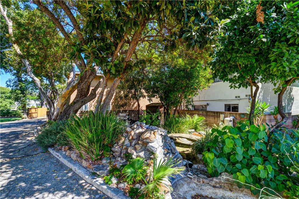 13702 Mar Vista Street