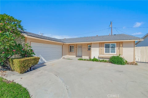 Photo of 1513 W Olive Ave AVE, Fullerton, CA 92833 (MLS # OC26232631)