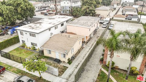 Photo of 213 E 87th Place, Los Angeles, CA 90003 (MLS # 25616381)