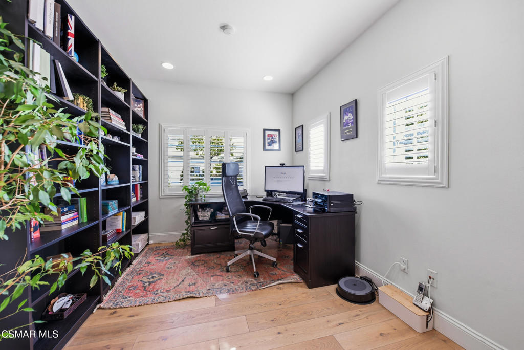 Crossroads (on Cochran)-421 - 1004672 - Residential