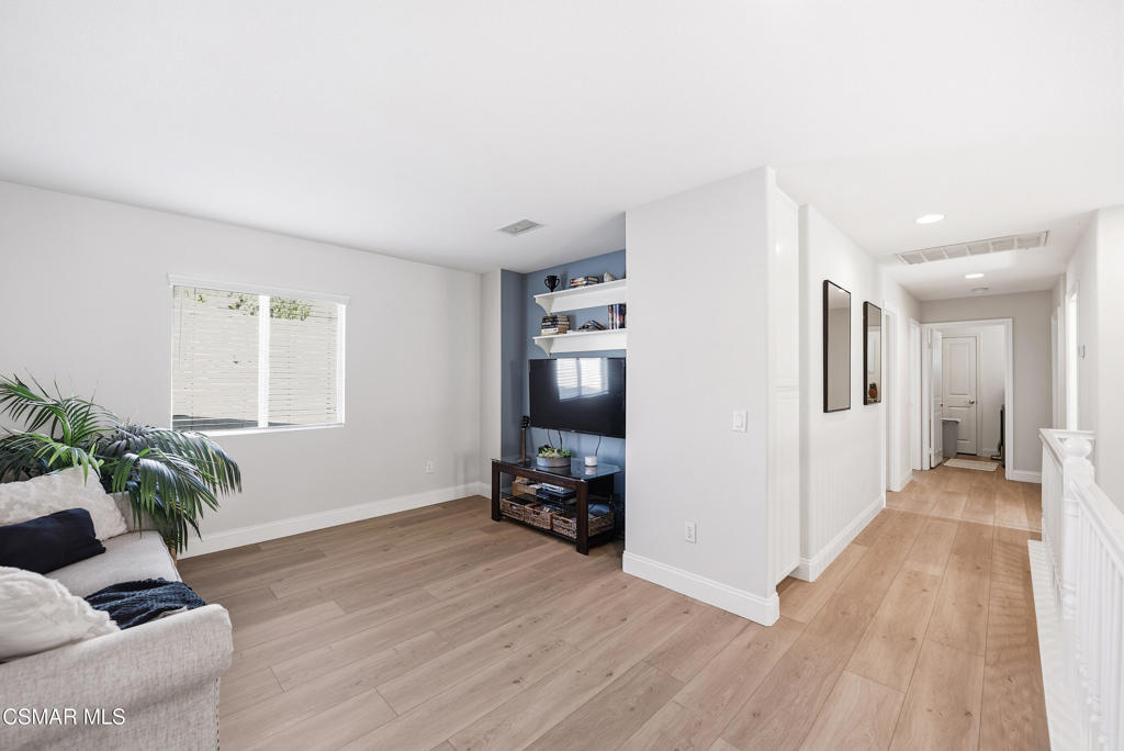 Crossroads (on Cochran)-421 - 1004672 - Residential