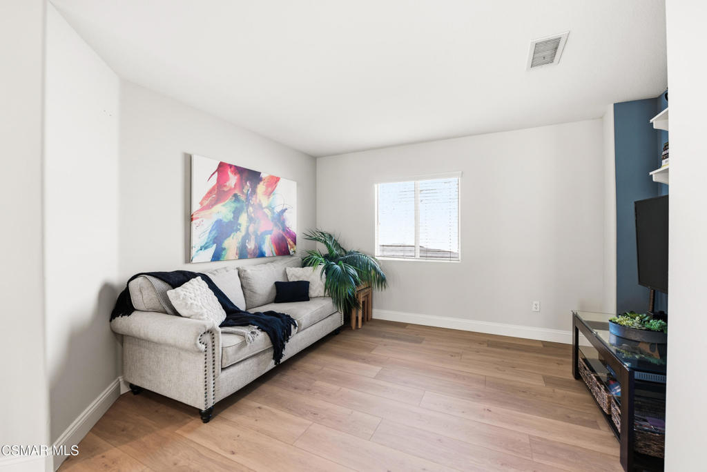 Crossroads (on Cochran)-421 - 1004672 - Residential