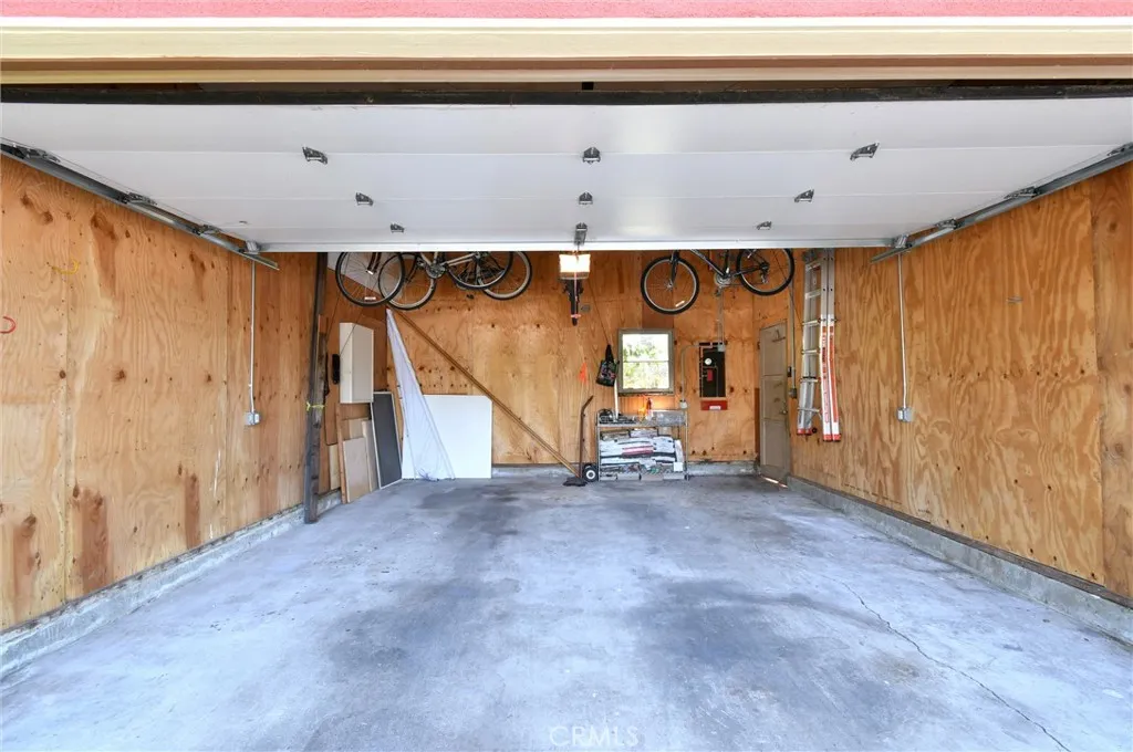 Culver City, California 90232, United States, 4 Bedrooms Bedrooms, ,4 BathroomsBathrooms,Residential,Active,181225