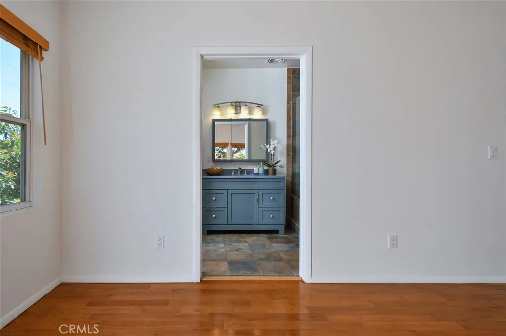 Culver City, California 90232, United States, 4 Bedrooms Bedrooms, ,4 BathroomsBathrooms,Residential,Active,181225