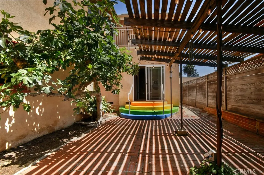 Culver City, California 90232, United States, 4 Bedrooms Bedrooms, ,4 BathroomsBathrooms,Residential,Active,181225