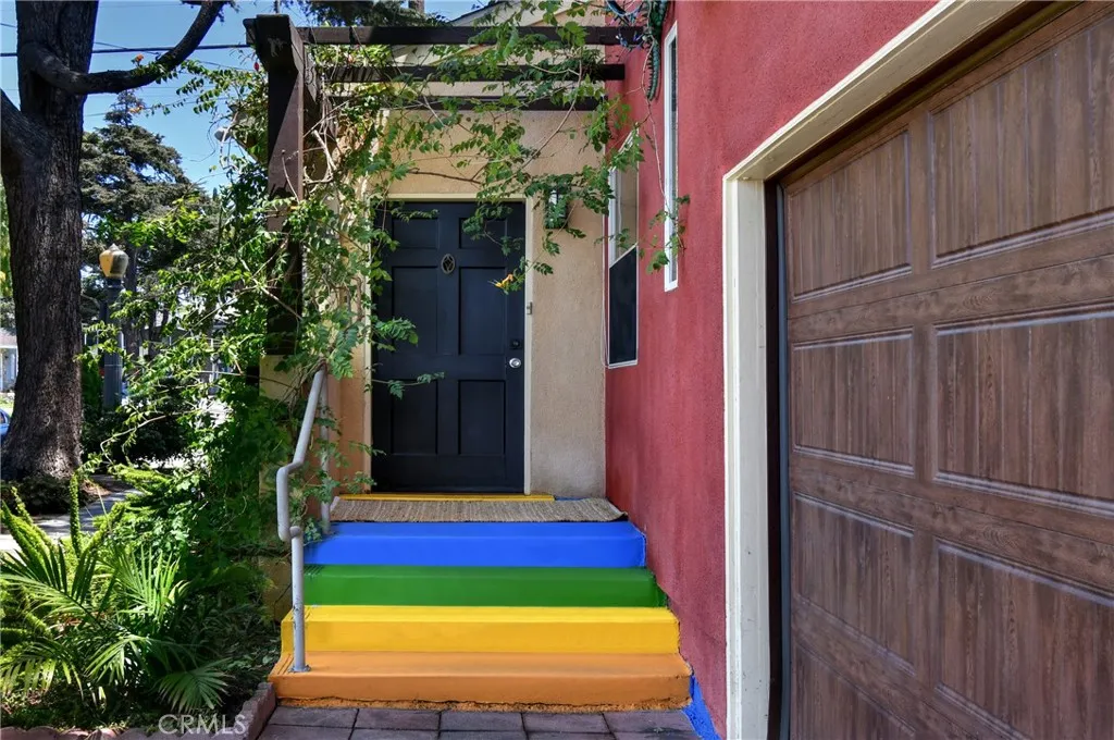 Culver City, California 90232, United States, 4 Bedrooms Bedrooms, ,4 BathroomsBathrooms,Residential,Active,181225