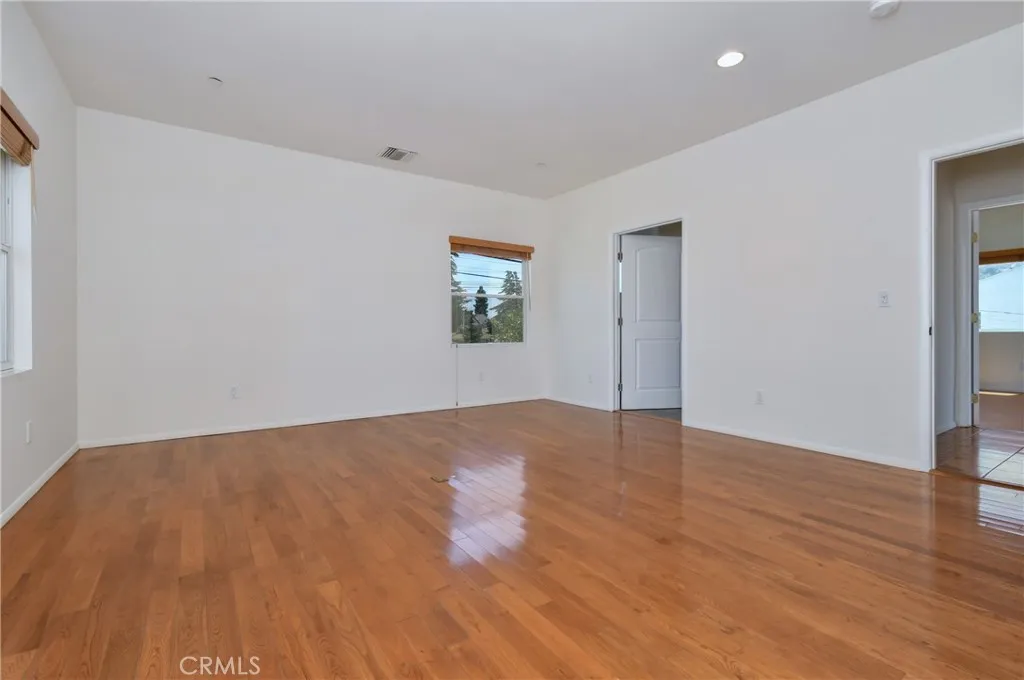 Culver City, California 90232, United States, 4 Bedrooms Bedrooms, ,4 BathroomsBathrooms,Residential,Active,181225