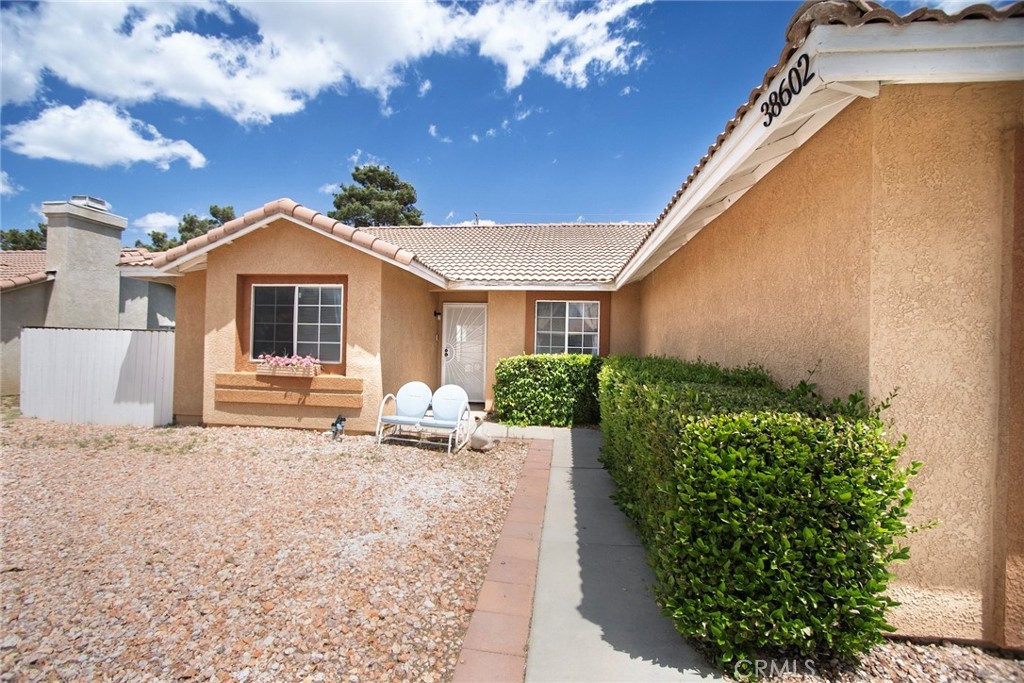38602 Cortina Way