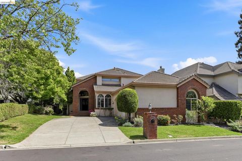 Photo of 3559 Deer Crest Dr Dr, Danville, CA 94506 (MLS # 41131307)