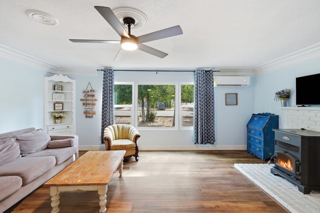 8218 Valley View Trail