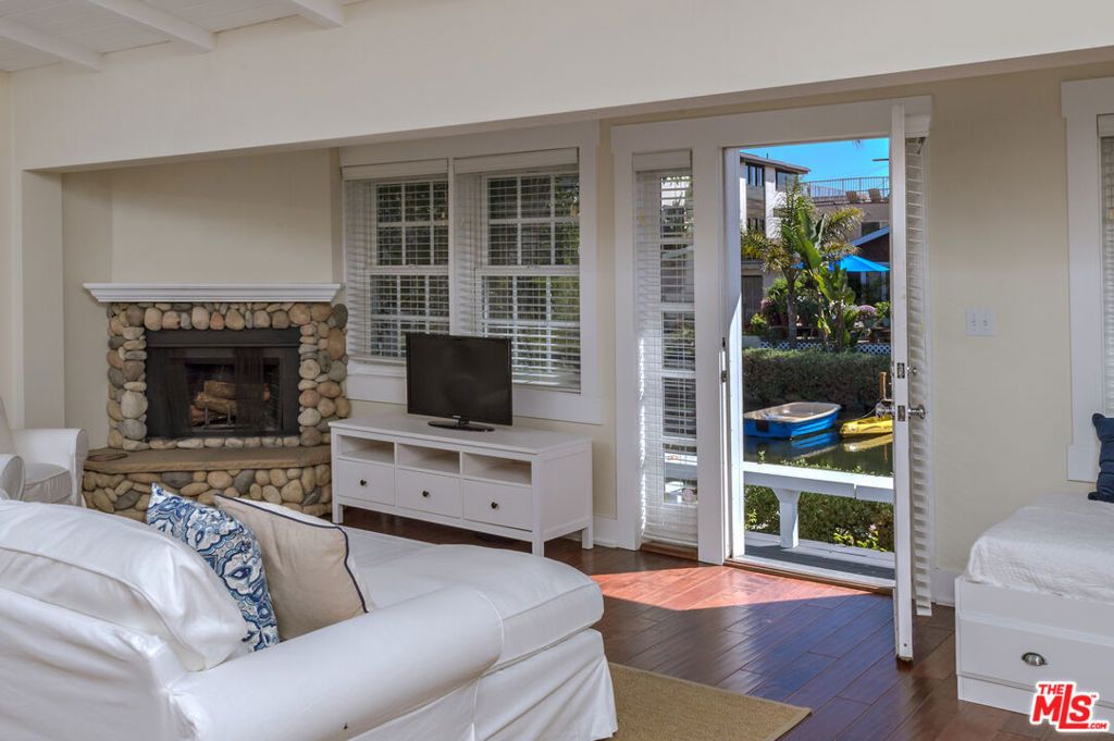 Photo of 2323 Grand Canal, Venice, CA 90291 (MLS # 26689873)