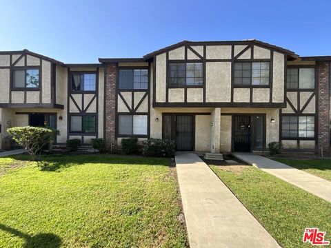 Photo of 142 E Merrill Avenue, Rialto, CA 92376 (MLS # 26684775)