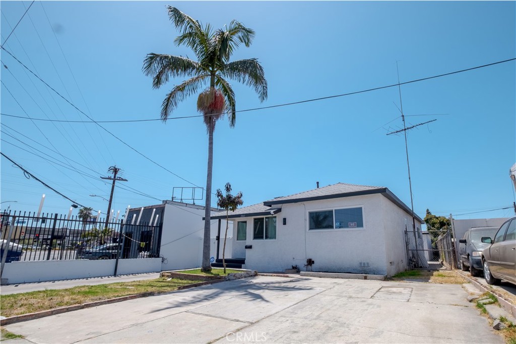2841 E. Imperial Hwy.