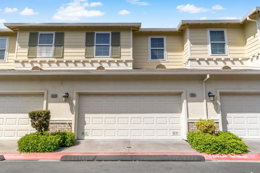 2695 Northern Cross Road