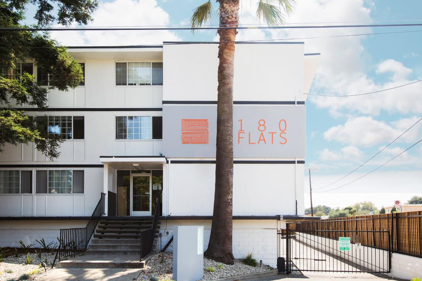 180 FLATS was originally constructed in 1964, and has a gross area of approximately 51,701 sf, offering tenants beautifully designed, studio, 1 and 2-bedroom units featuring spacious open floor plans, walk-in closets, private balconies and new appliances. 180 Flats has recently undergone significant exterior and interior renovations. Unit interiors have been completely remodeled with modern, high-end designer finishes, and updated kitchens with stainless steel appliances, and quartz counter tops. Amenities include parking, on-site laundry facilities, elevator, two open community courtyards with BBQ areas and a new dog park. The investment appeal of this asset is driven by Redwood City's strong employment fundamentals and low vacancy levels. With a world-class location in the heart of Silicon Valley,180 Flats presents an attractive choice for Peninsula renters due to the close proximity to major employers, transportation corridors, shopping, dining and entertainment options.