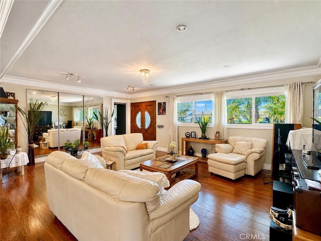 1450 W Wedgewood Drive