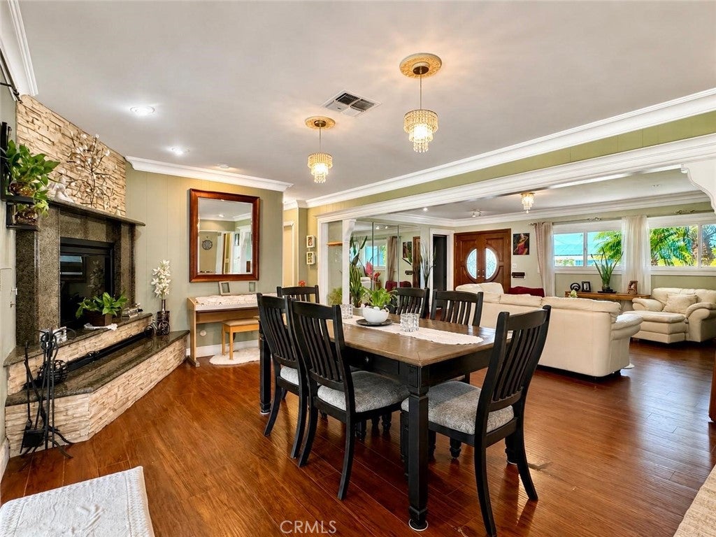 1450 W Wedgewood Drive