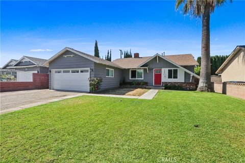 Photo of 1808 E Briarvale AVE, Anaheim, CA 92805 (MLS # PW26154844)