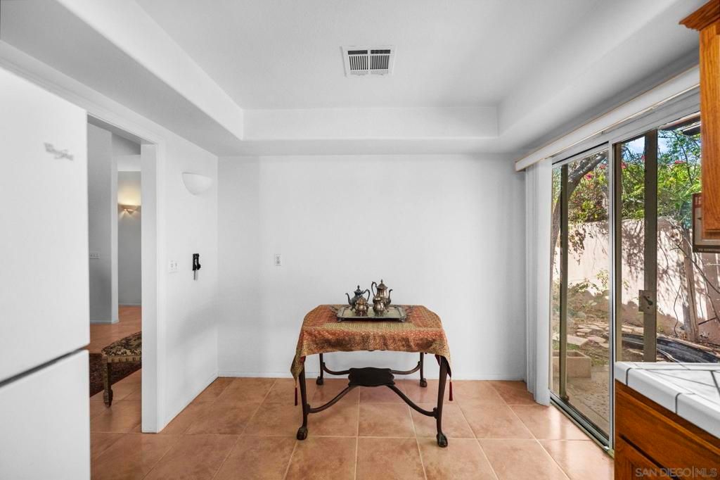 listing image 130725125683396048094