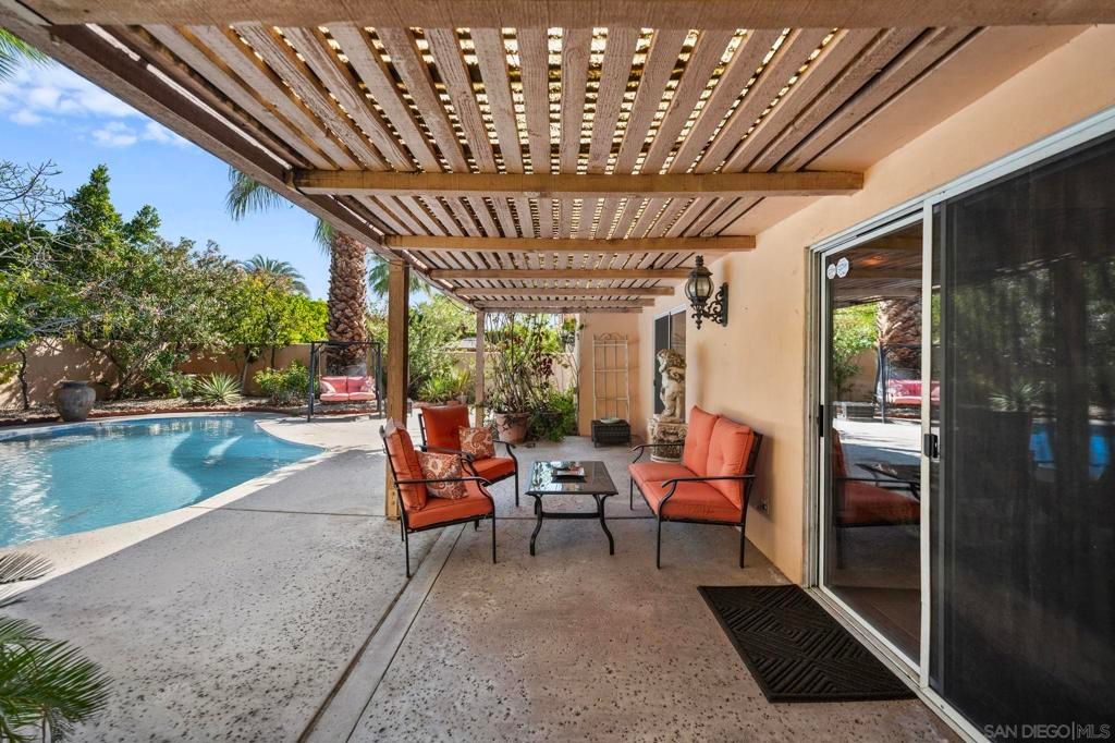 listing image 130729568662817977123