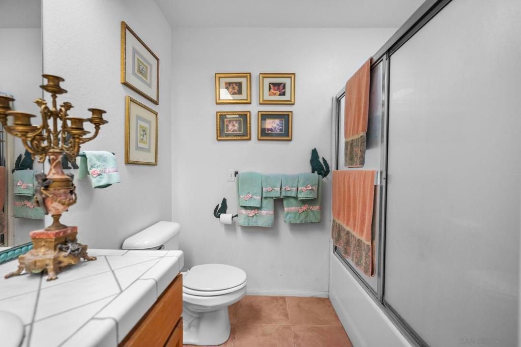 listing image 130728718593665327507