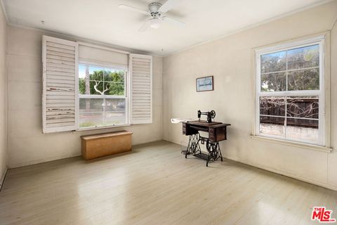 Tiny photo for 3604 Moore Street, Los Angeles, CA 90066 (MLS # 26661031)