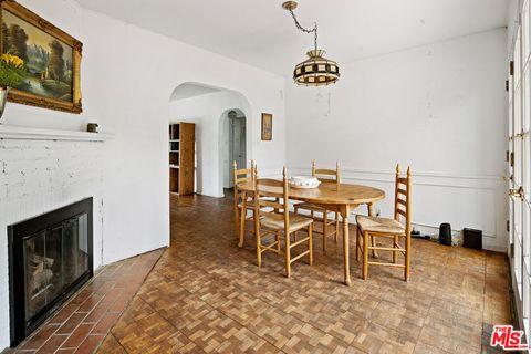 Tiny photo for 3604 Moore Street, Los Angeles, CA 90066 (MLS # 26661031)