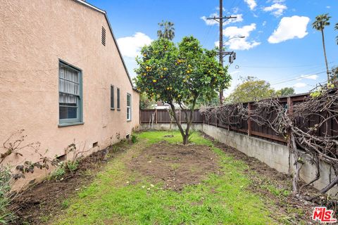 Tiny photo for 3604 Moore Street, Los Angeles, CA 90066 (MLS # 26661031)
