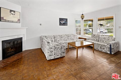 Tiny photo for 3604 Moore Street, Los Angeles, CA 90066 (MLS # 26661031)