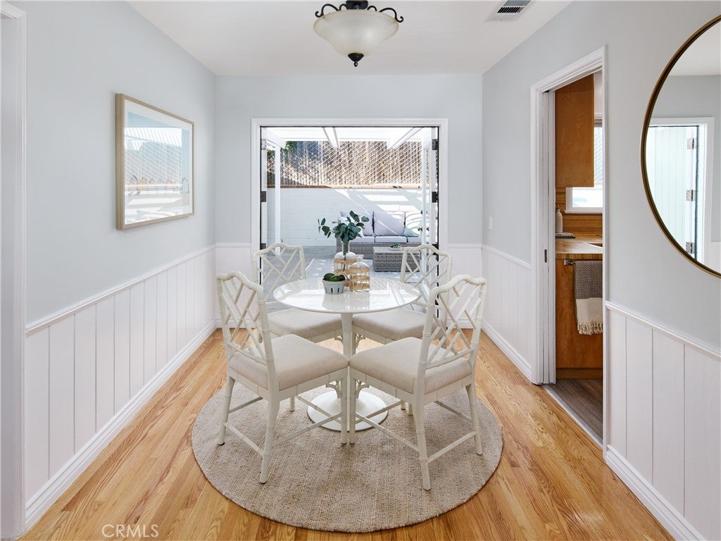 303 E Walnut