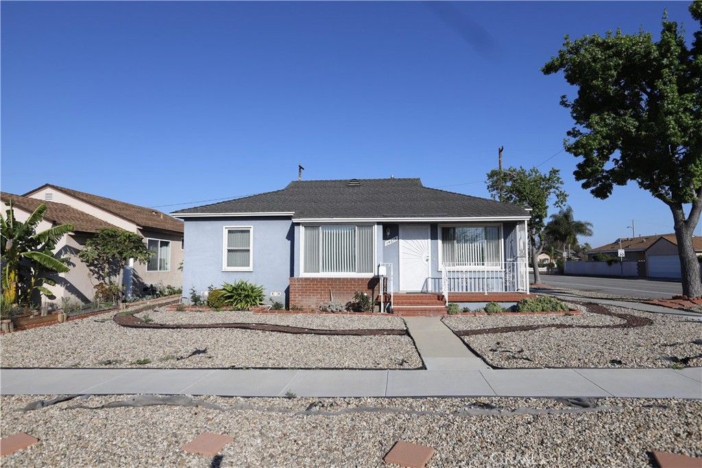 Photo of 14618 Dublin Ave, Gardena, CA 90249 (MLS # SB26056460)