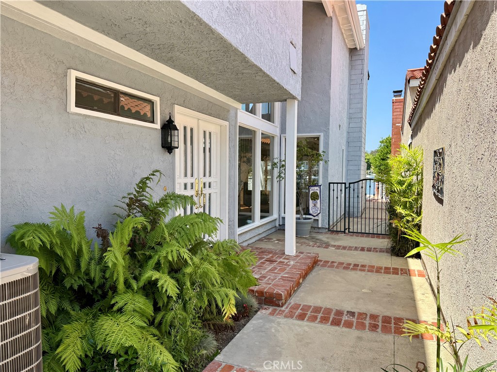 21903 Erie Lane