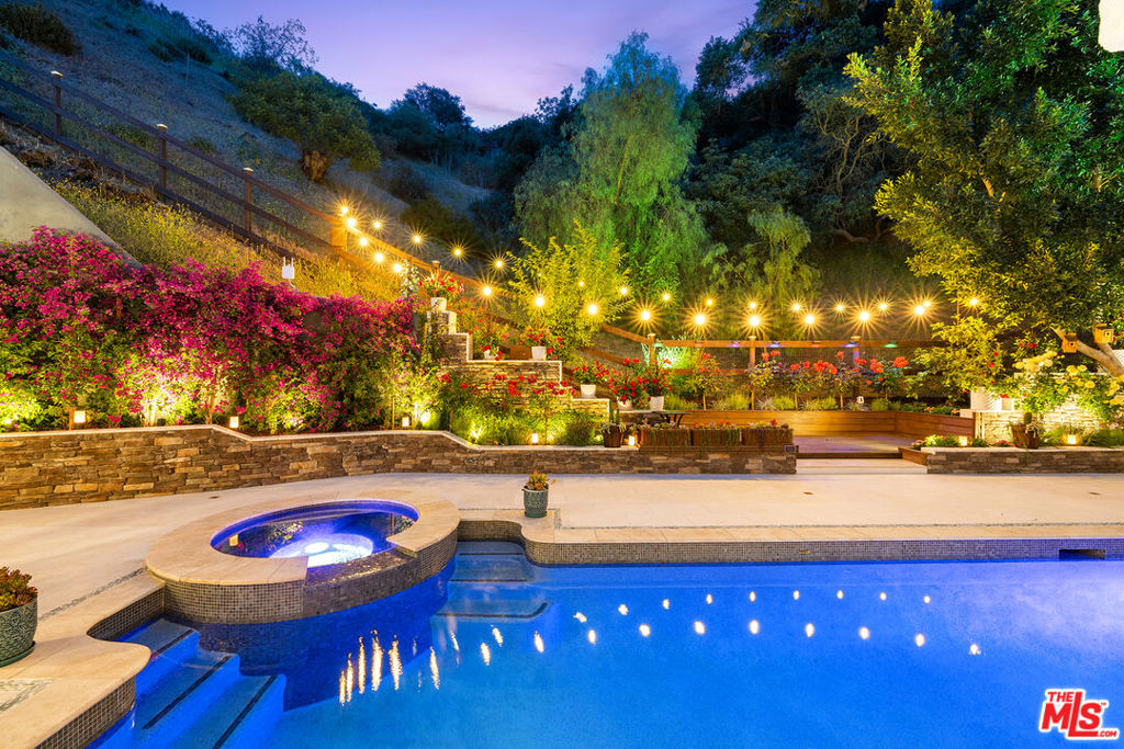 2468 Coldwater Canyon Drive