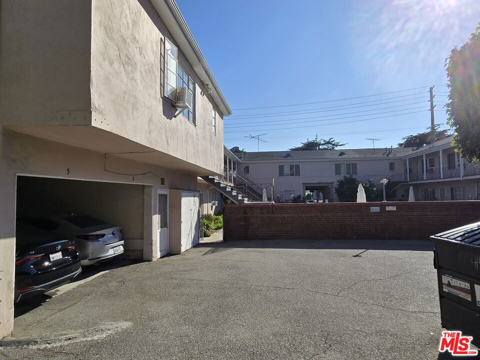 4141 Los Feliz Boulevard