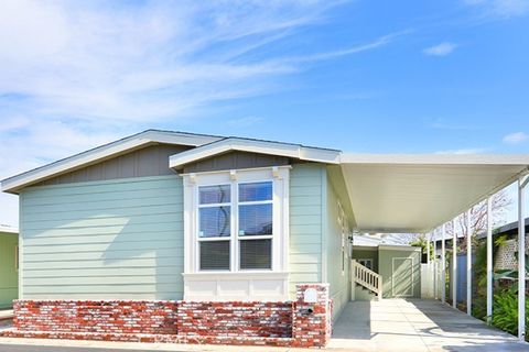 46 Estrella Tustin CA 92780