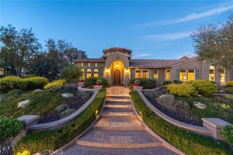 Photo of 2438 Battering Rock Rd, Templeton, CA 93465 (MLS # NS26136678)