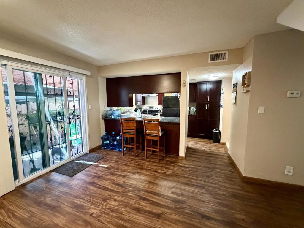 542 Salem Way