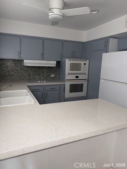 261 E La Verne K