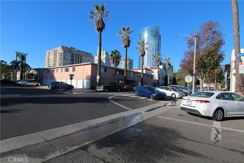 Photo of 930 E 1st St #11, Long Beach, CA 90802 (MLS # PW26031951)