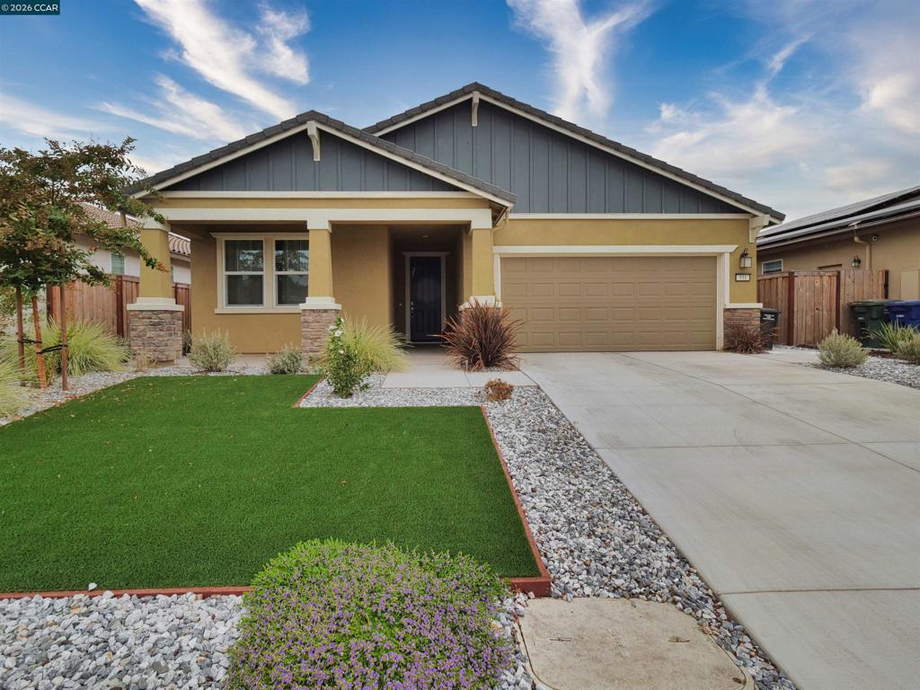 551 Pino Lane