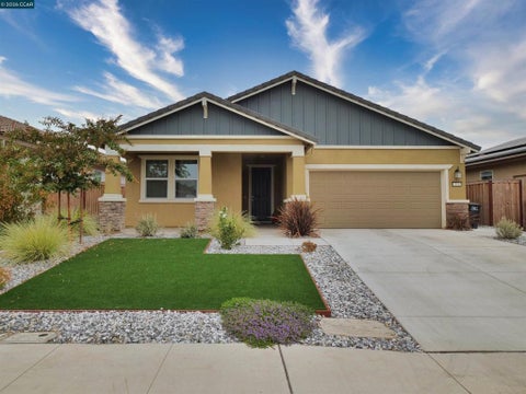 Photo of 551 Pino Lane LN, Oakley, CA 94561 (MLS # 41152062)