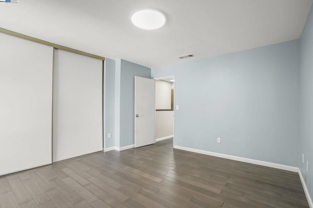 EAST GATE - Residential