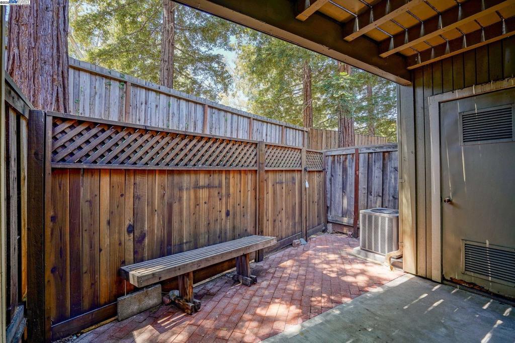EAST GATE - Residential